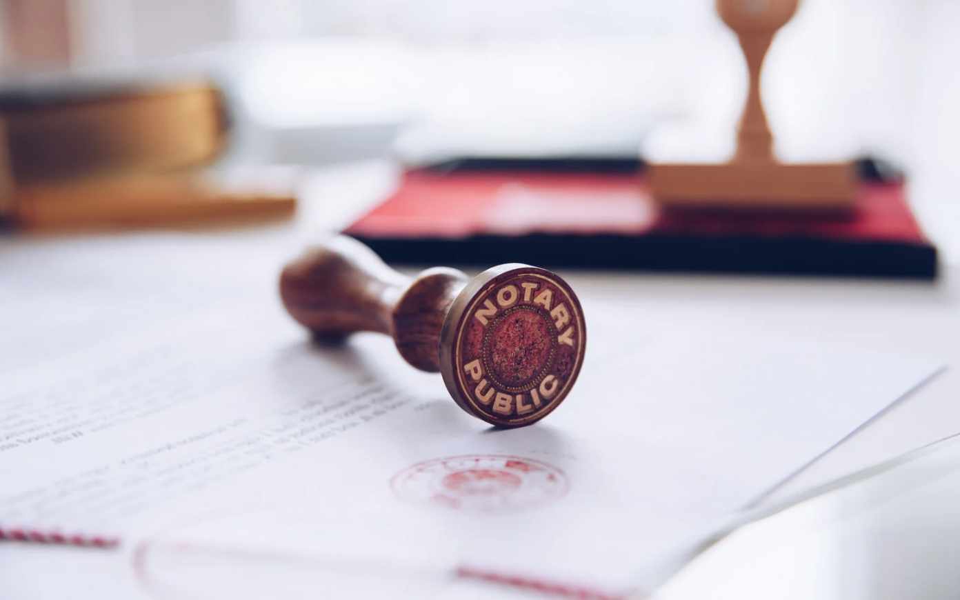 Notaries executing marriage and divorce deeds