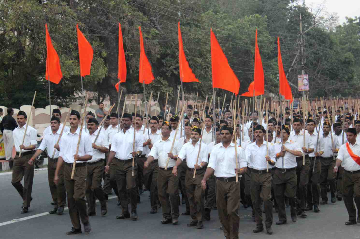 Karnataka High Court Stays State Order Restricting Public Gatherings Amid RSS March Controversy Karnataka High Court Stays State Order Restricting Public Gatherings Amid RSS March Controversy
