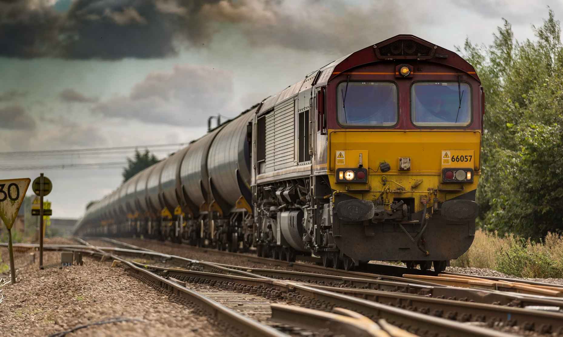 Consumer Court Orders ₹25,000 Compensation to Passenger for Worm in Train Biryani | IRCTC Held Liable Consumer Court Orders ₹25,000 Compensation to Passenger for Worm in Train Biryani | IRCTC Held Liable